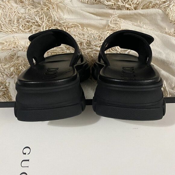 GUCCI Men's Embossed Logo Chunky Sliders Aguru Trek Slides - Picture 9 of 10
